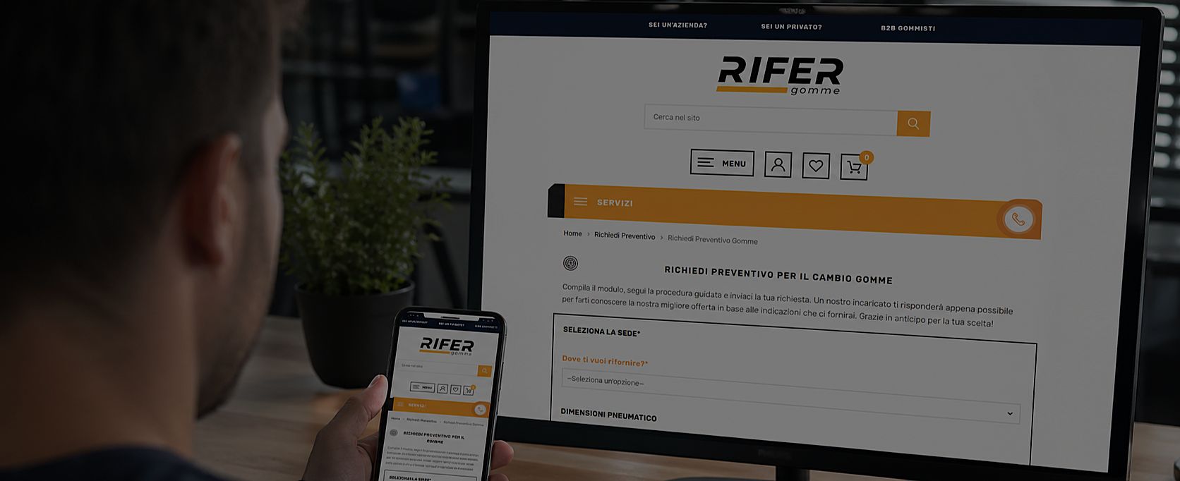 uomo prenota un appuntamento